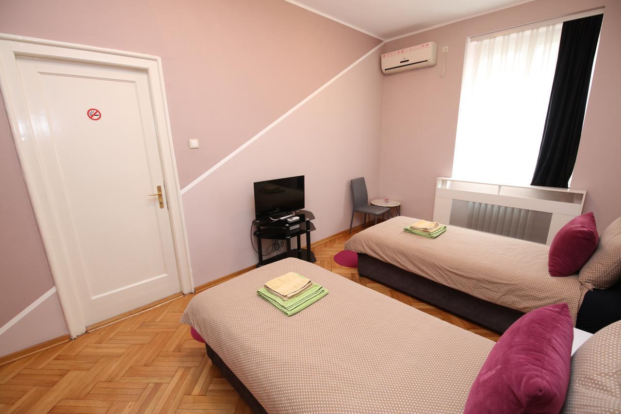 Hostel Fine 베오그라드 외부 사진